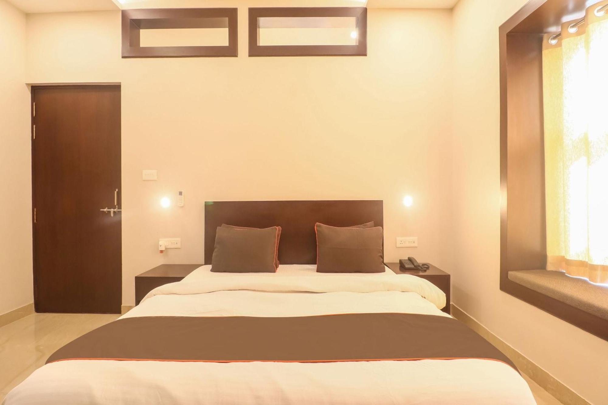 Townhouse Amaraa Farms Near Lulu Hypermarket Λάκναου Εξωτερικό φωτογραφία