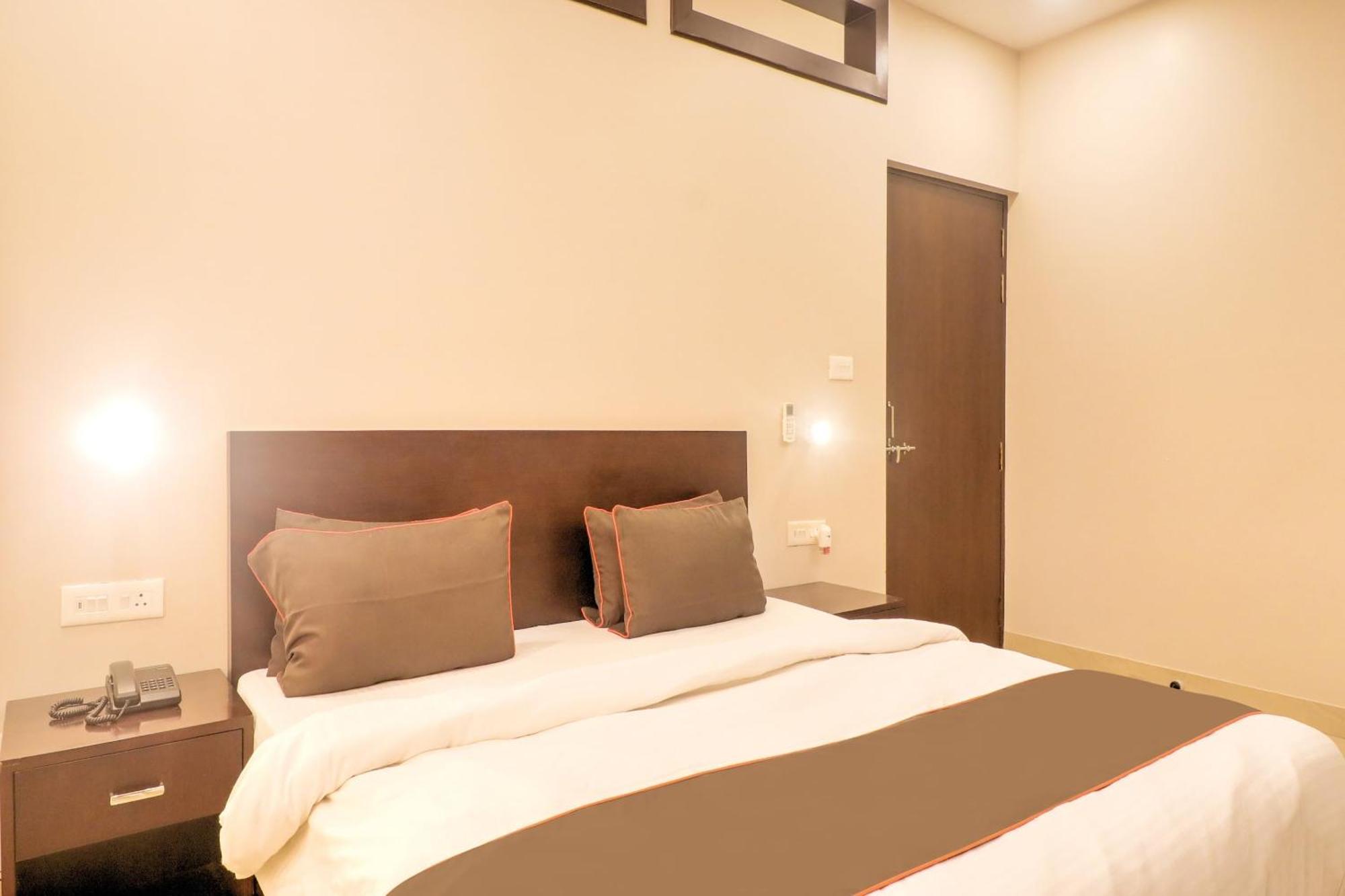 Townhouse Amaraa Farms Near Lulu Hypermarket Λάκναου Εξωτερικό φωτογραφία