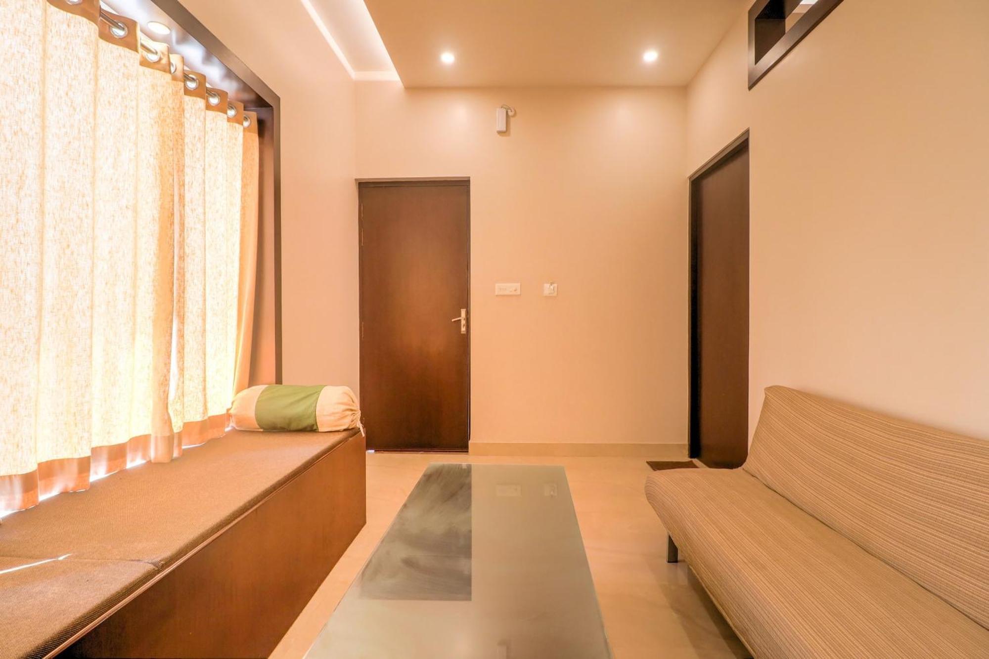 Townhouse Amaraa Farms Near Lulu Hypermarket Λάκναου Εξωτερικό φωτογραφία