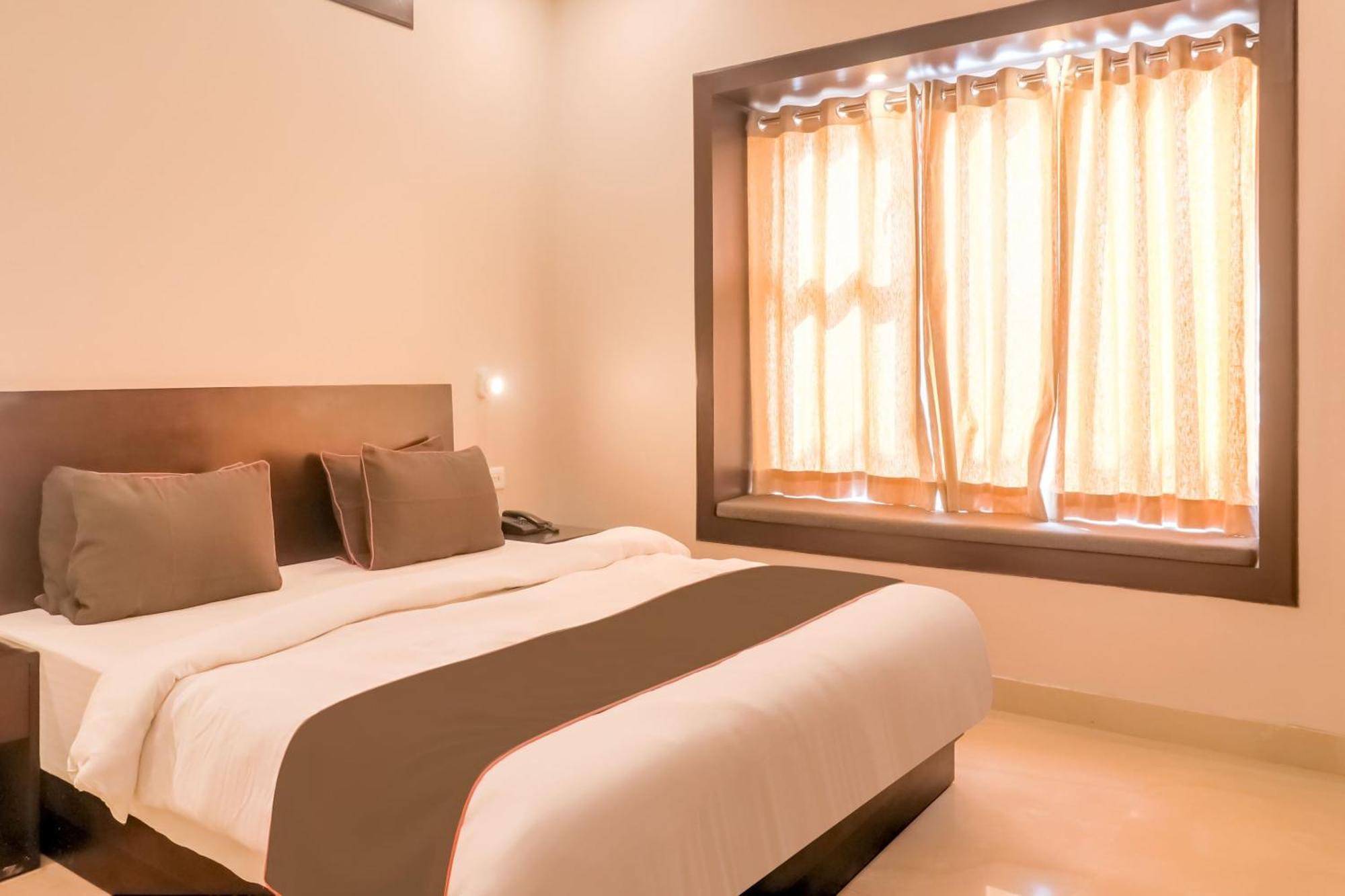 Townhouse Amaraa Farms Near Lulu Hypermarket Λάκναου Εξωτερικό φωτογραφία