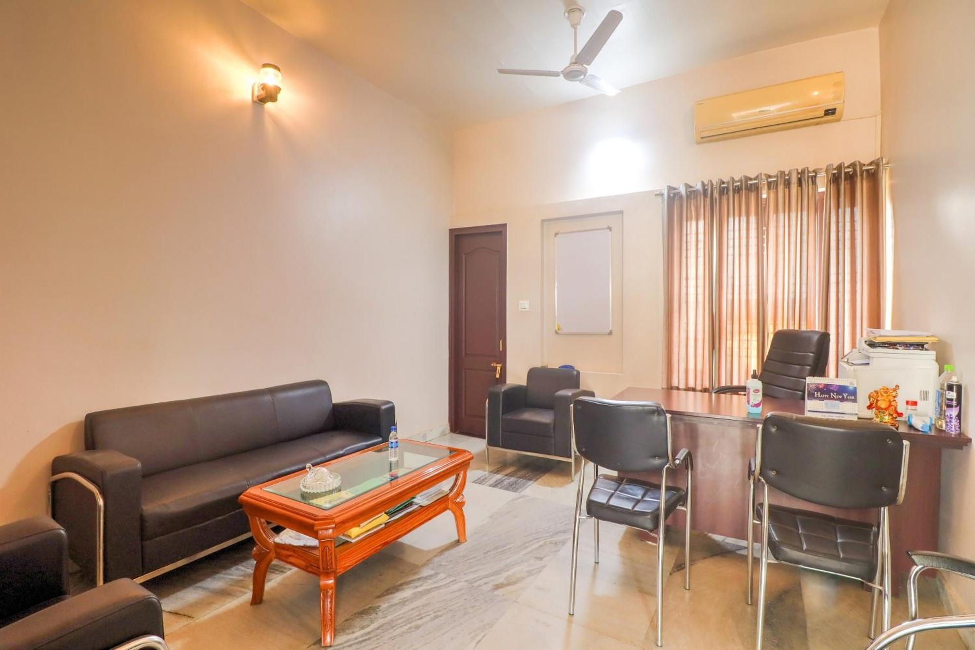 Townhouse Amaraa Farms Near Lulu Hypermarket Λάκναου Εξωτερικό φωτογραφία
