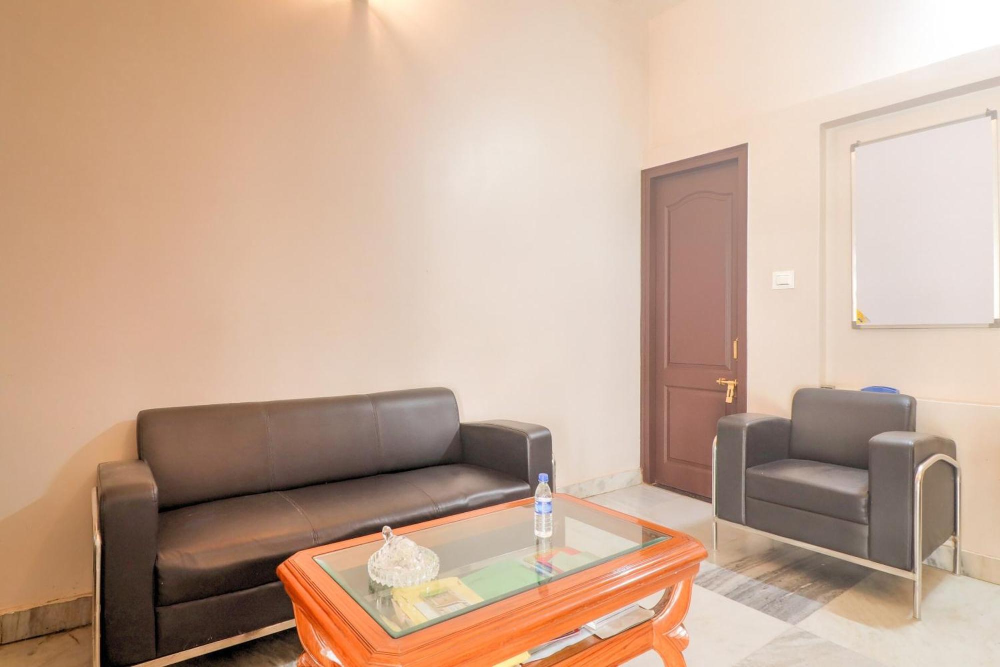 Townhouse Amaraa Farms Near Lulu Hypermarket Λάκναου Εξωτερικό φωτογραφία