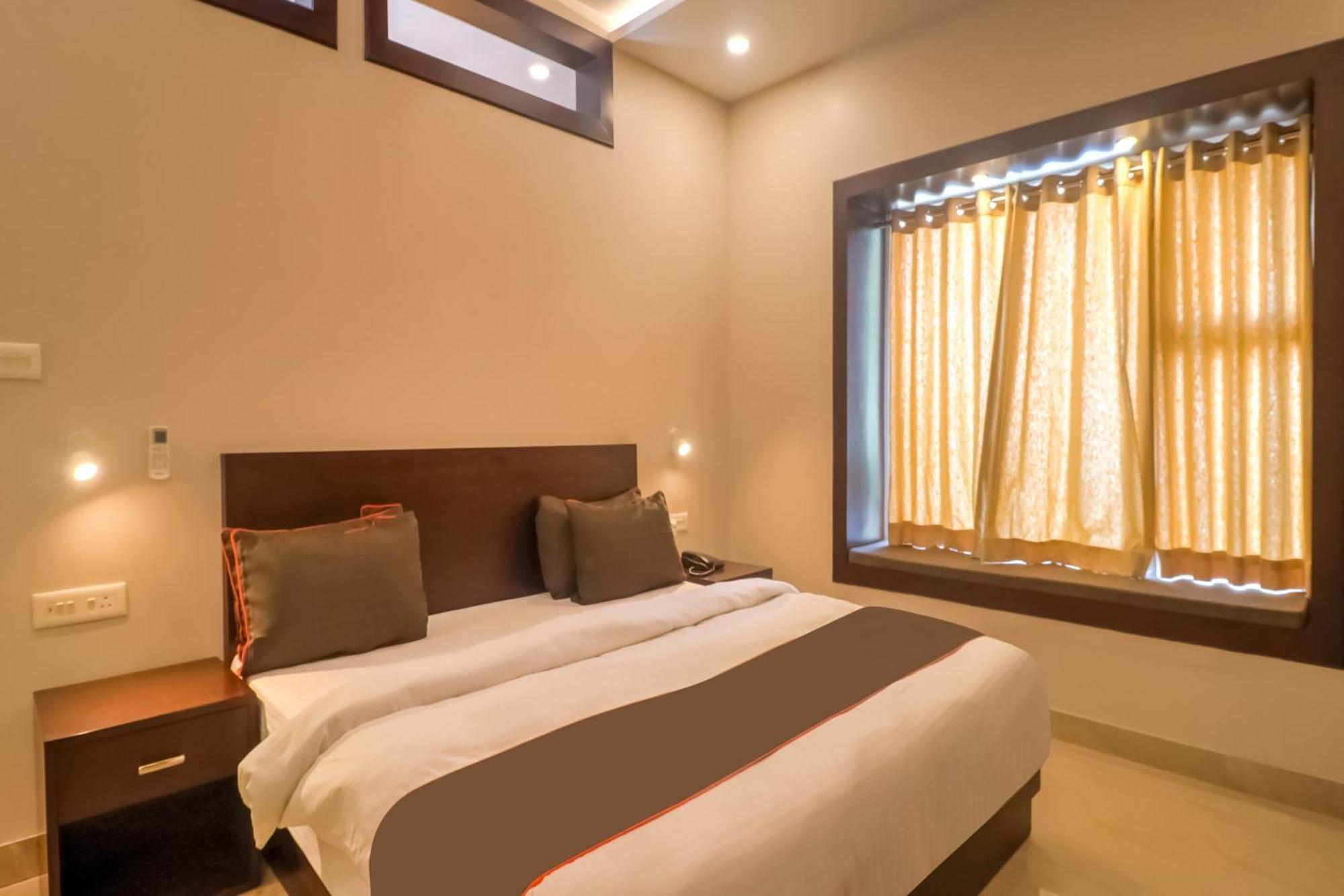 Townhouse Amaraa Farms Near Lulu Hypermarket Λάκναου Εξωτερικό φωτογραφία